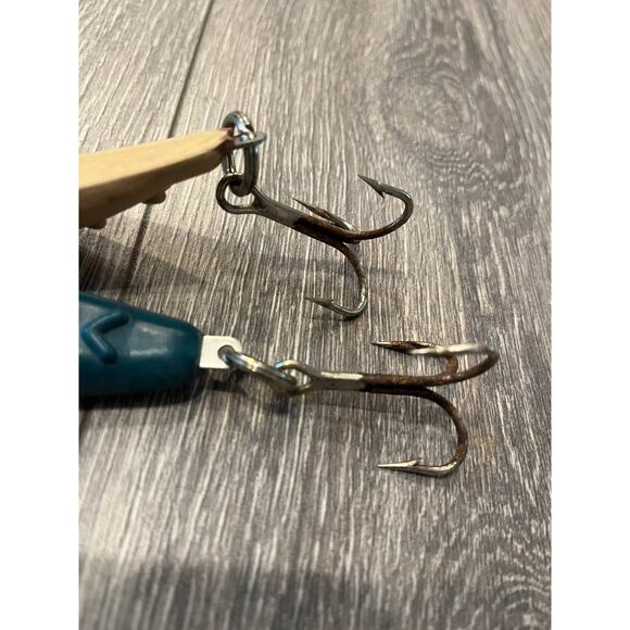 Vintage Fishing Lure Jig Lot-- Hard Plastic Bendo-Jig x 5 and Pole Hold - Picture 9 of 9